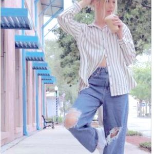 ✨✨UNIVERSAL THREAD HIGH-RISE JEANS✨✨